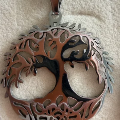 Pendentif Arbre de Vie en Acier Inoxydable – Bijou Symbolique et Intemporel