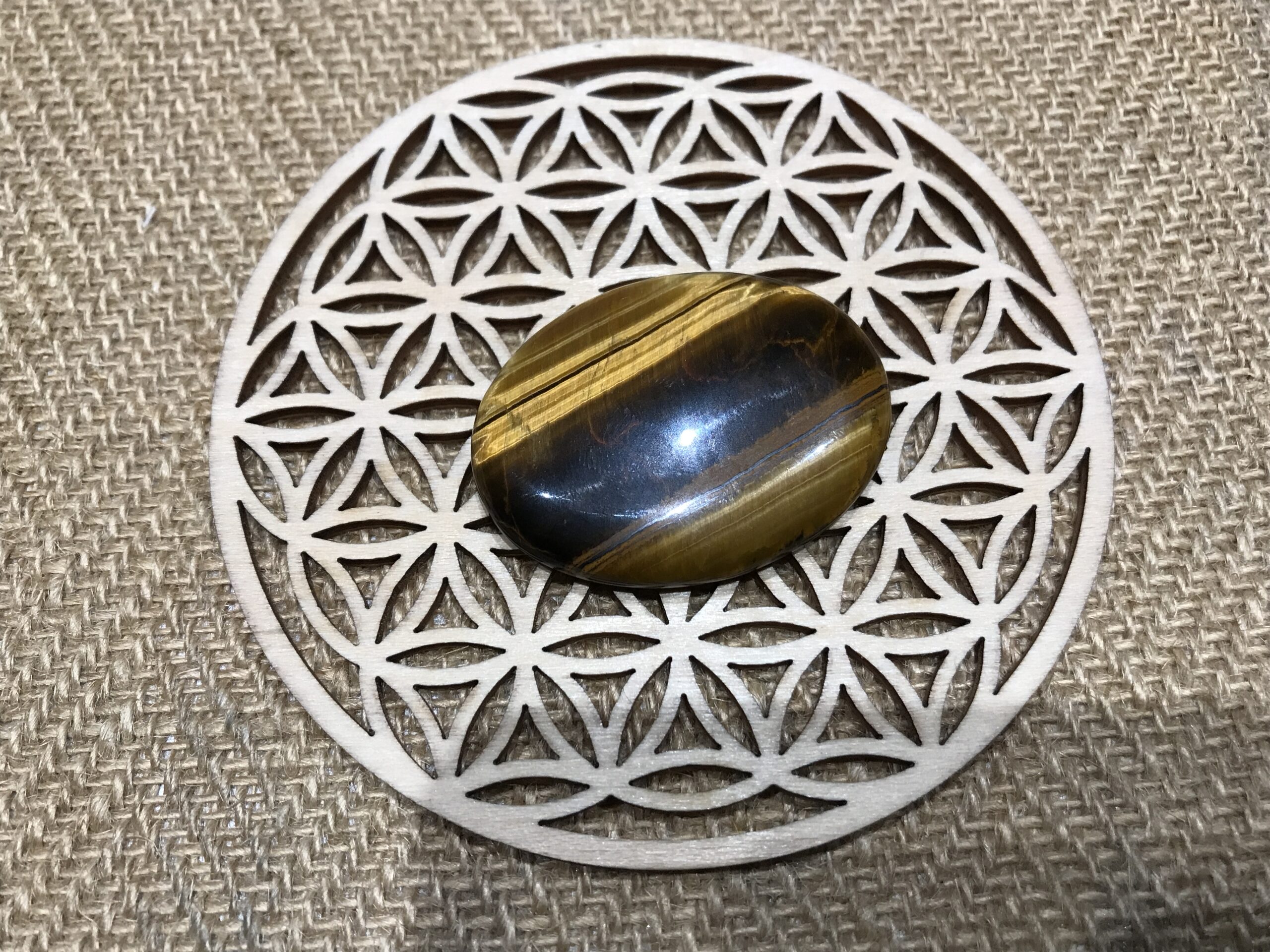 Galet Anti-Stress en Œil de Tigre – Qualité AA