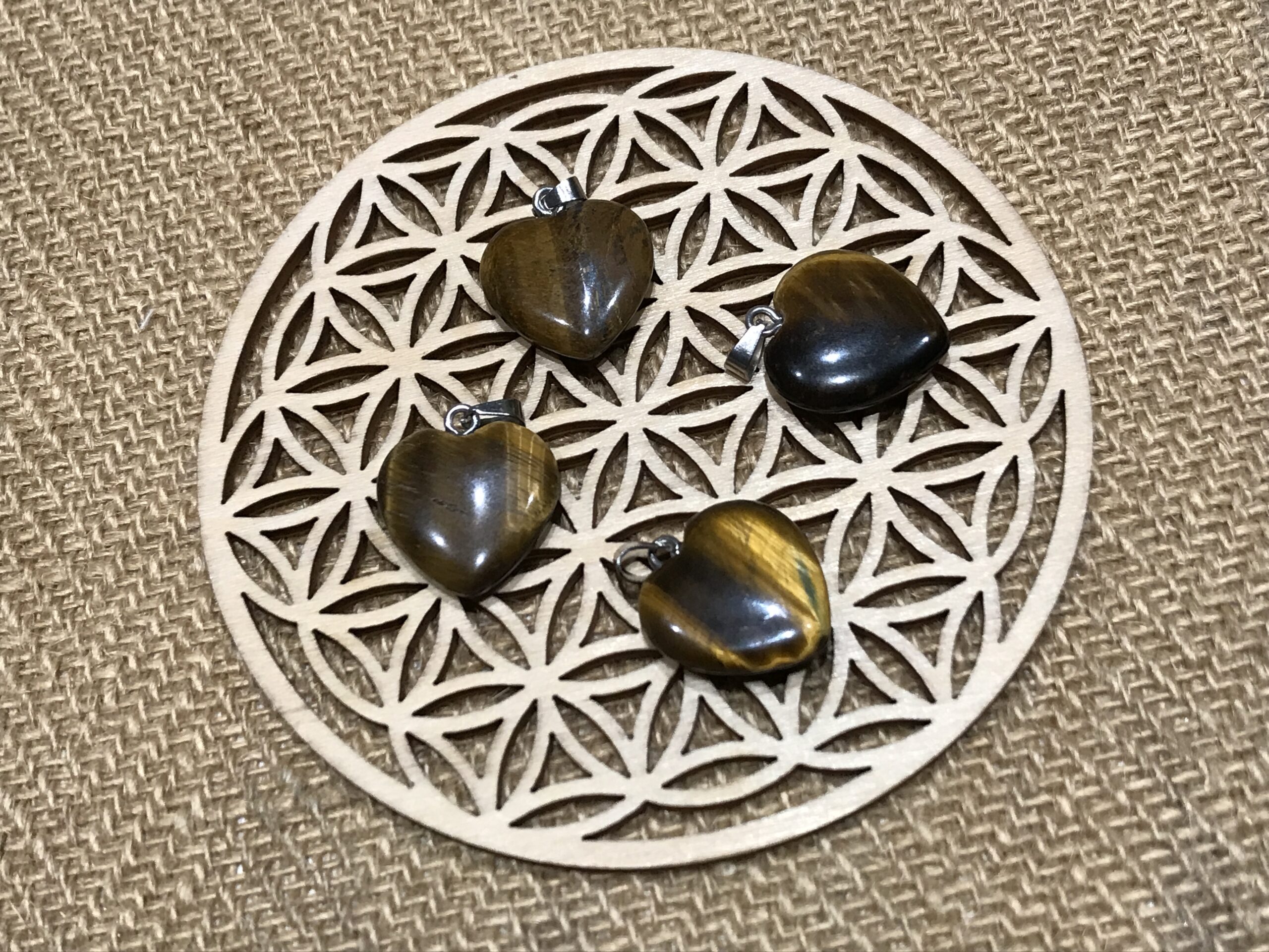 Pendentif Cœur en Œil de Tigre avec Collier en Acier Inoxydable