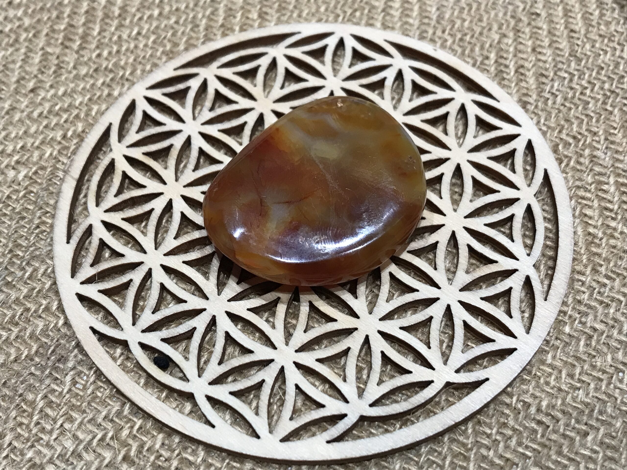 Galet en Cornaline-Pierre de Vitalité